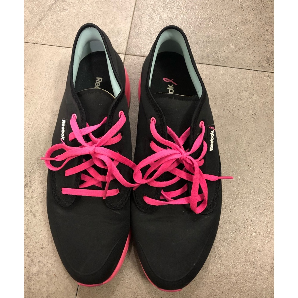 Reebok running shoes size 9.5